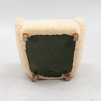 A Scandinavian Modern armchair, mid-20th Century.