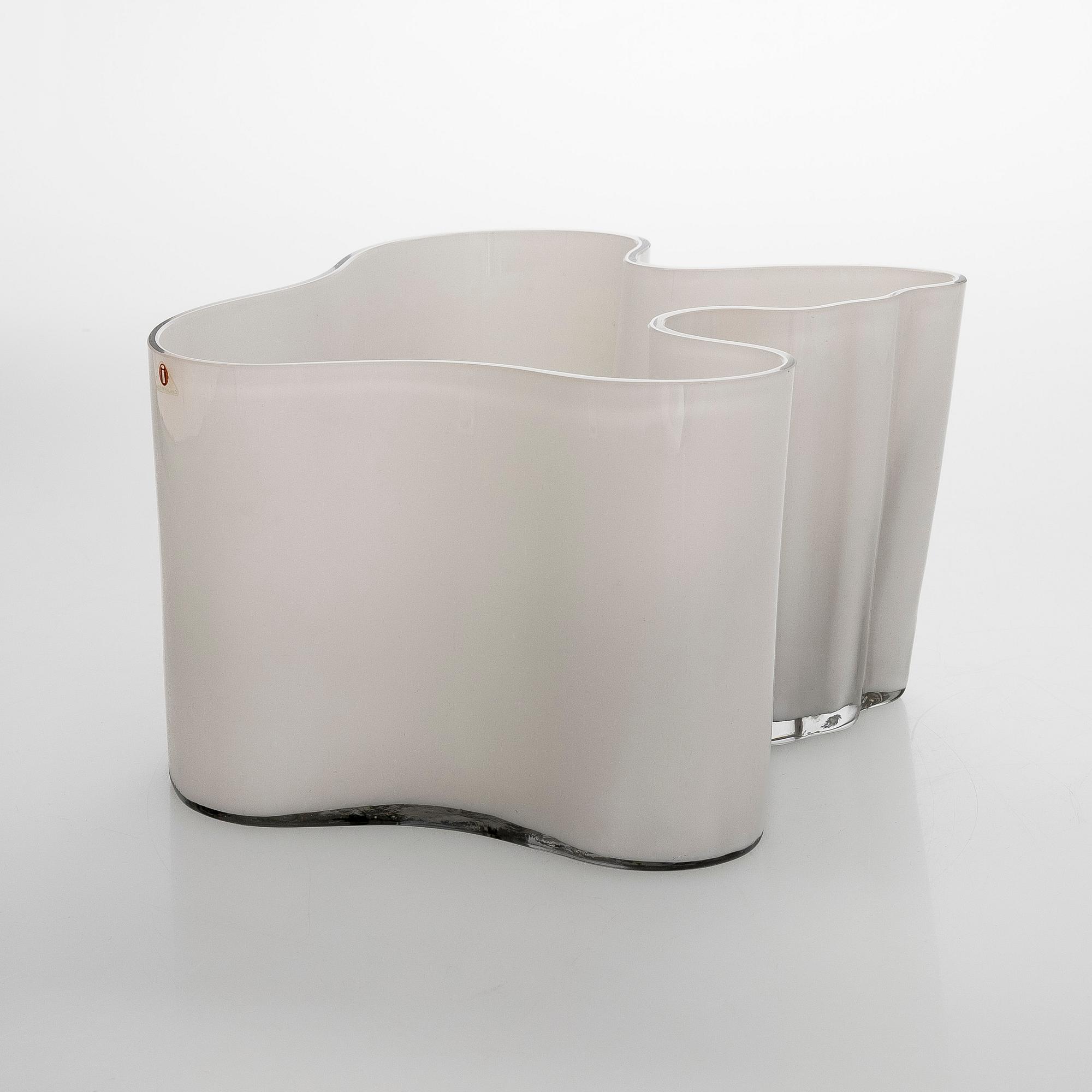 Alvar Aalto, vas, modell 3031, signerad Alvar Aalto. Iittala 1950-tal.