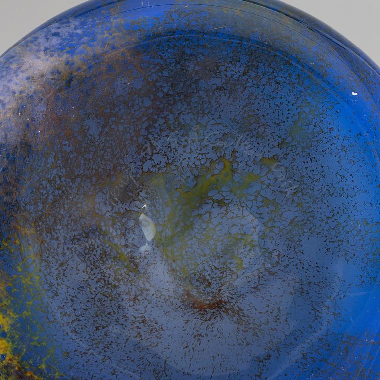 Sven-Åke Carlsson, a unique glass vase, signed.