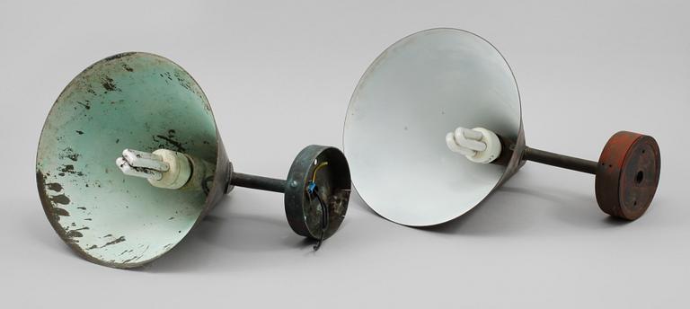YTTERBELYSNING, 2 st, "Tratten", Hans Agne Jakobsson, Markaryd, 1900-talets andra hälft.