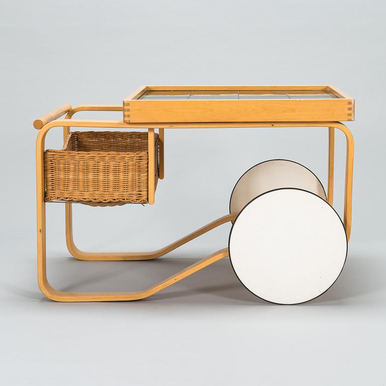 Alvar Aalto, serveringsvagn/tevagn modell 900, 1960/70-tal, Artek.