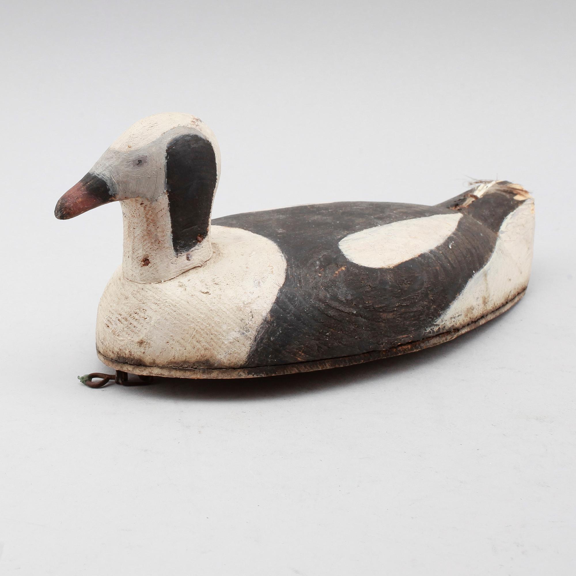 VETTE, skuret trä, 1900-talets första hälft.