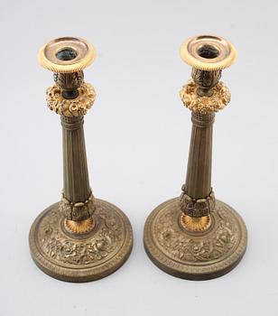 LJUSSTAKAR, 1 par, brons, senempire, Frankrike, 1800-talets första hälft.