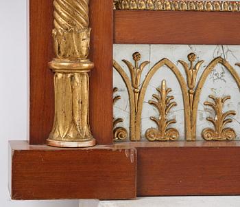 Spegel, av Johan Martin Berg  (spegelfabrikör i Göteborg 1803-37), Empire.