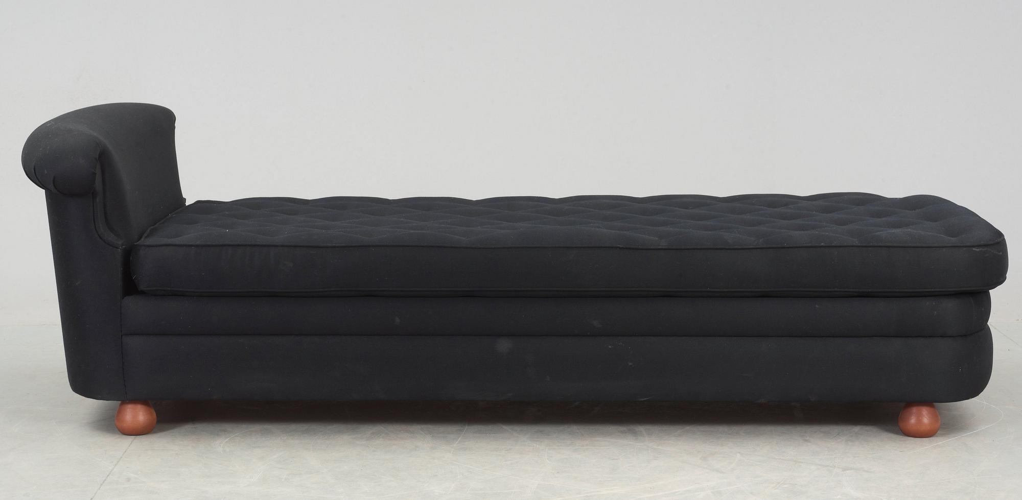 JOSEF FRANK, couch, Firma Svenskt Tenn, modell 775.