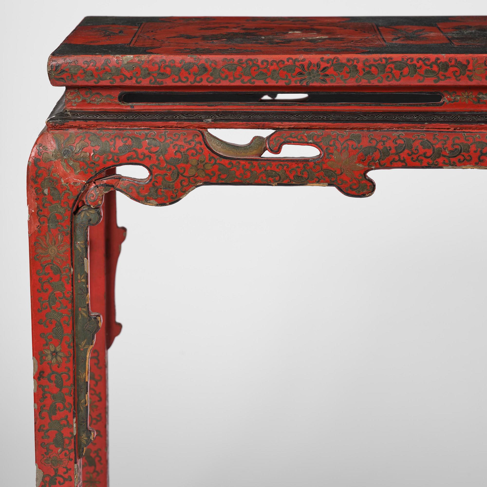 Altarbord, röd lack. Qingdynastin.