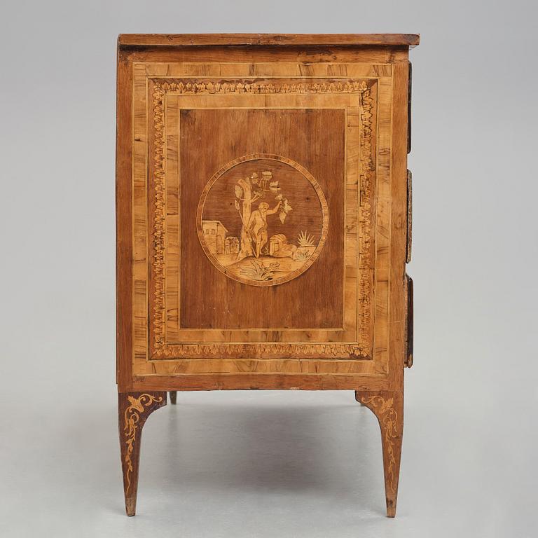A Italian late 18th century commode.