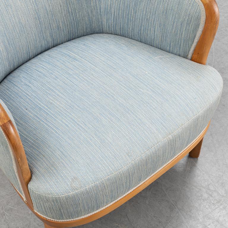 An 'Advokaten' easy chair by Carl Malmsten for OH Sjögren, second half of the 20th Century.