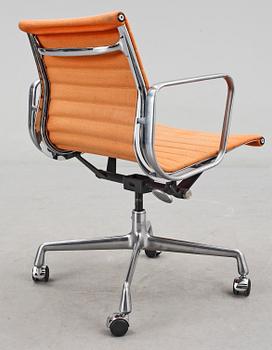 KONTORSSTOL, EA 117, Charles & Ray Eames, 1900-talets slut.