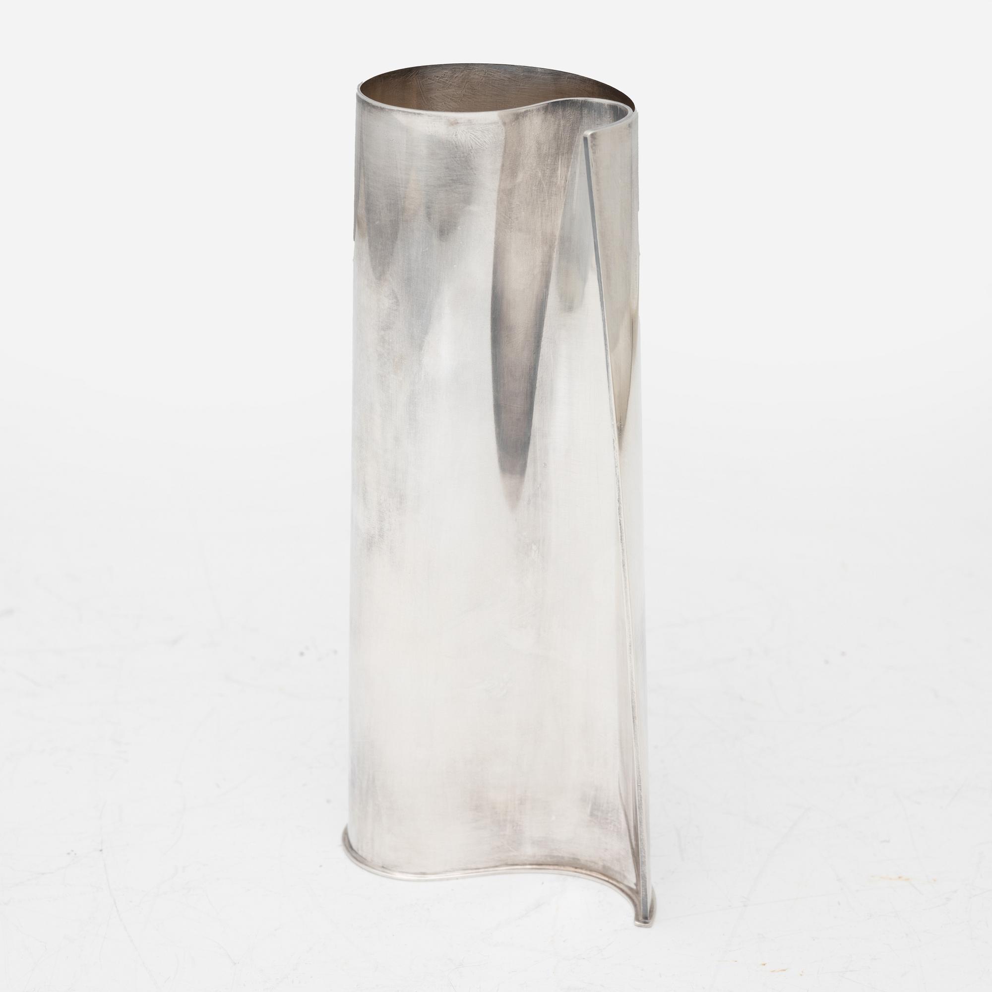 Rolf Lindståhl, a sterling silver vase, Stockholm, 2008.