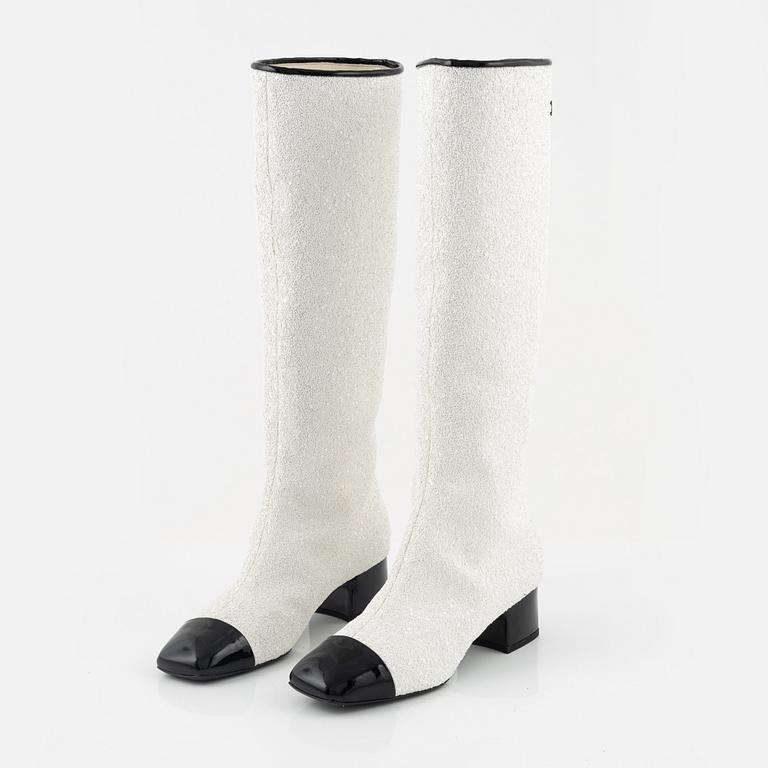 Chanel, a pair of sequin high boots, size 37.