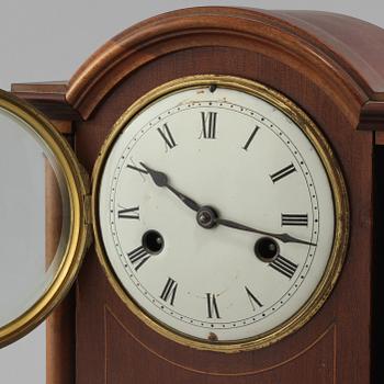 BORDSUR, 1900-talets första hälft.