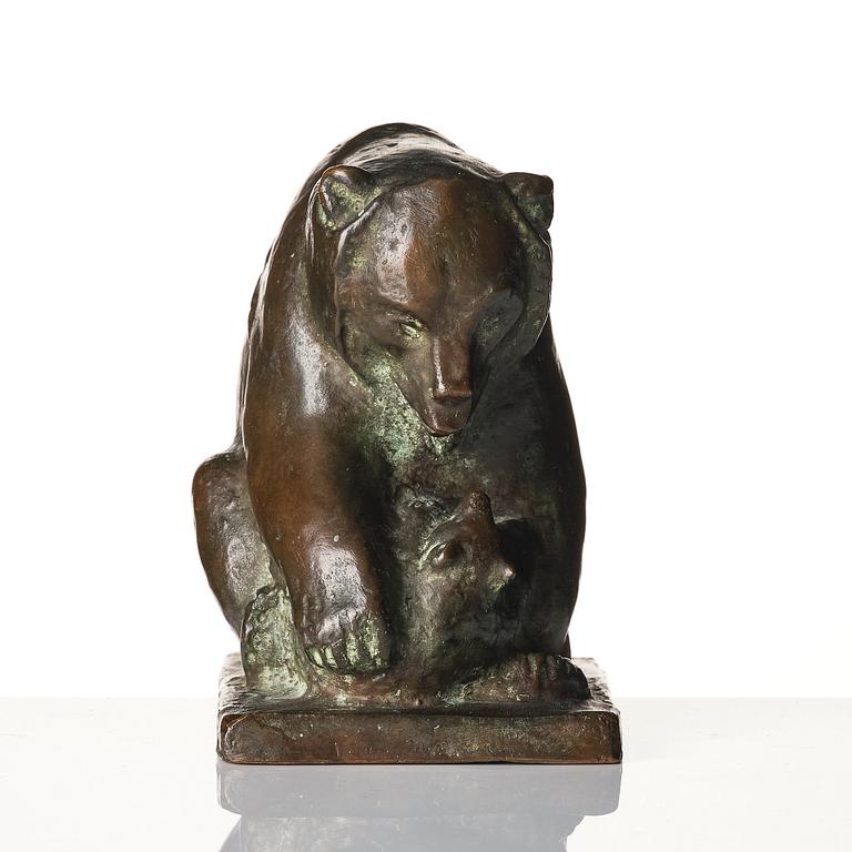 Jussi Mäntynen, Bear with cub.