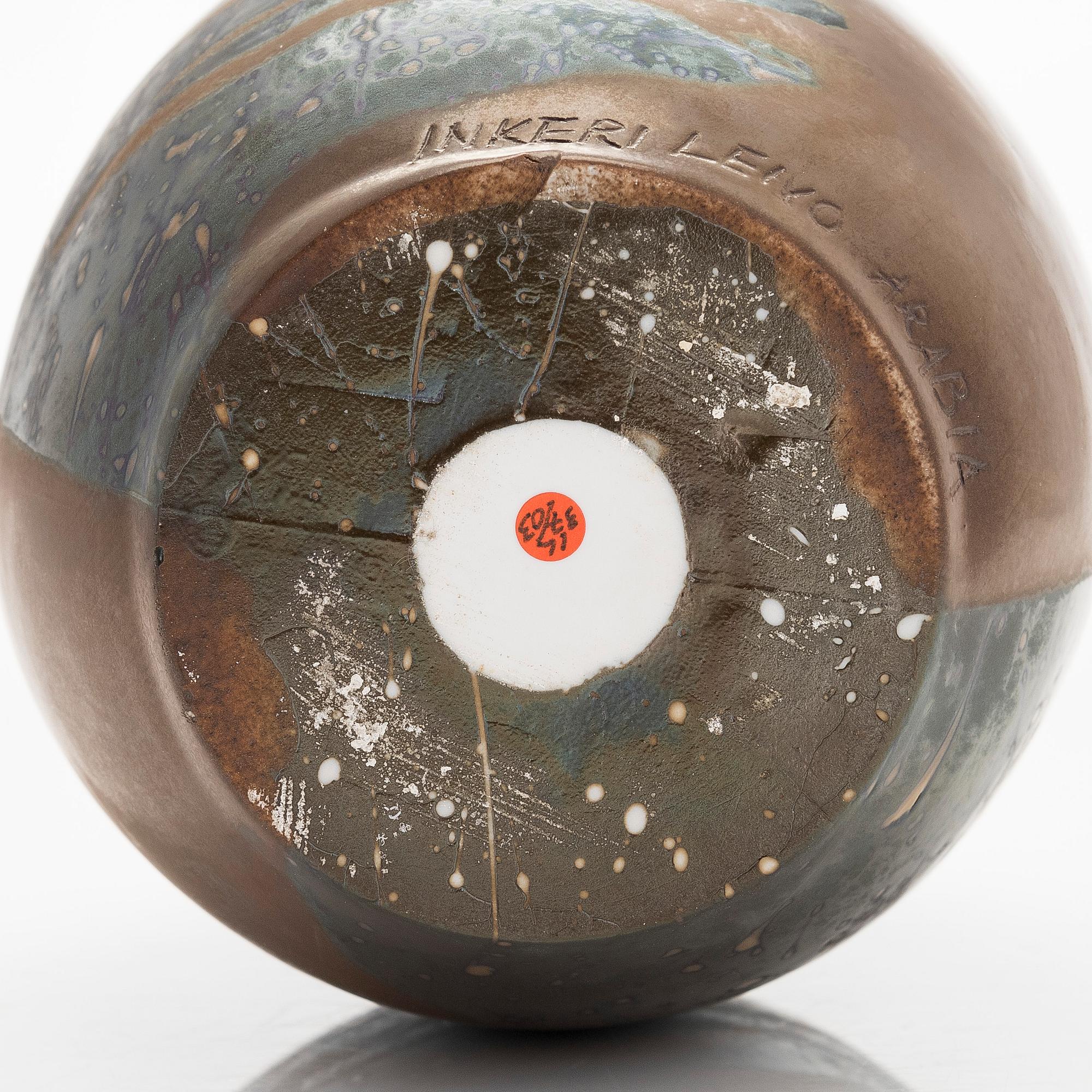 Inkeri Leivo, vas med lock, keramik, signerad Inkeri Leivo Arabia.