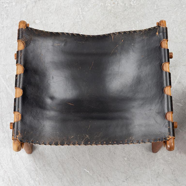 Angel Pazmino, fåtöljer, ett par med fotpallar, INCO, El Salvador, 1960-tal.