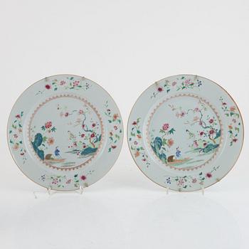 Three Famille Rose porcelain plates, China Qingdynasty, 18th century.