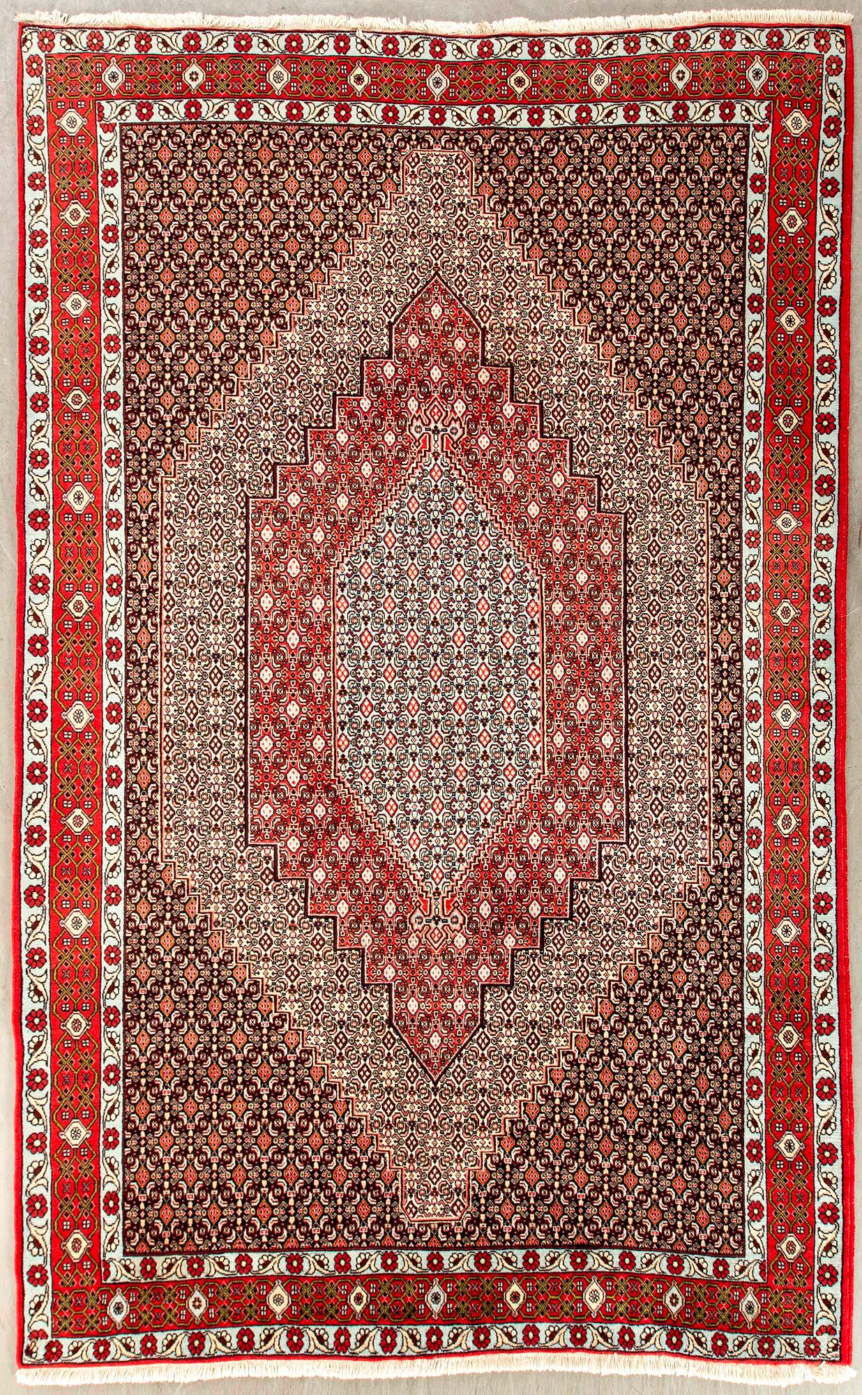 A Senneh Haraty design carpet ca 290 x 198 cm.