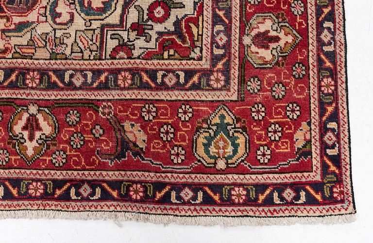 Carpet, Tabriz, approx. 340 x 296.
