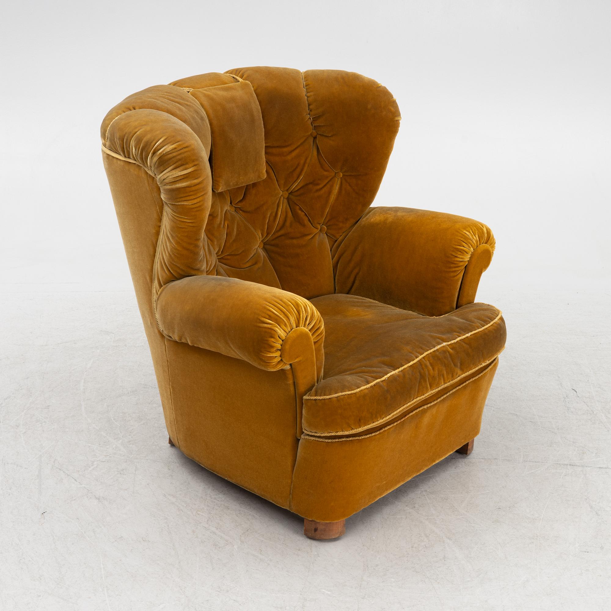 A generous Scandinavian Modern armchair, 1930's/40's.