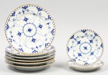 ASSIETTER, 8 st, porslin, "Musselmalet", Royal Copenhagen.