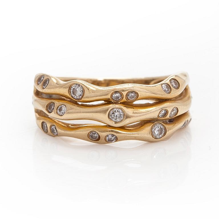 Ring, brilliant-cut diamonds, 14K gold.