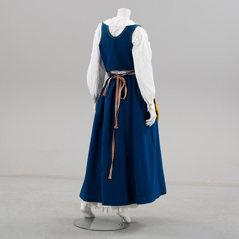FOLKDRÄKT, "Sverigedräkten", 7 delar.