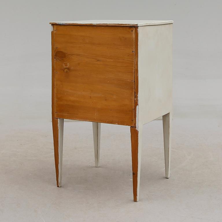 SÄNGBORD, 1800-talets första hälft.