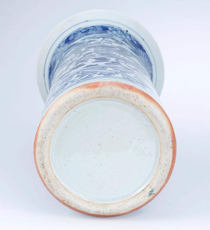 VAS, porslin, Kina, 1900-tal.