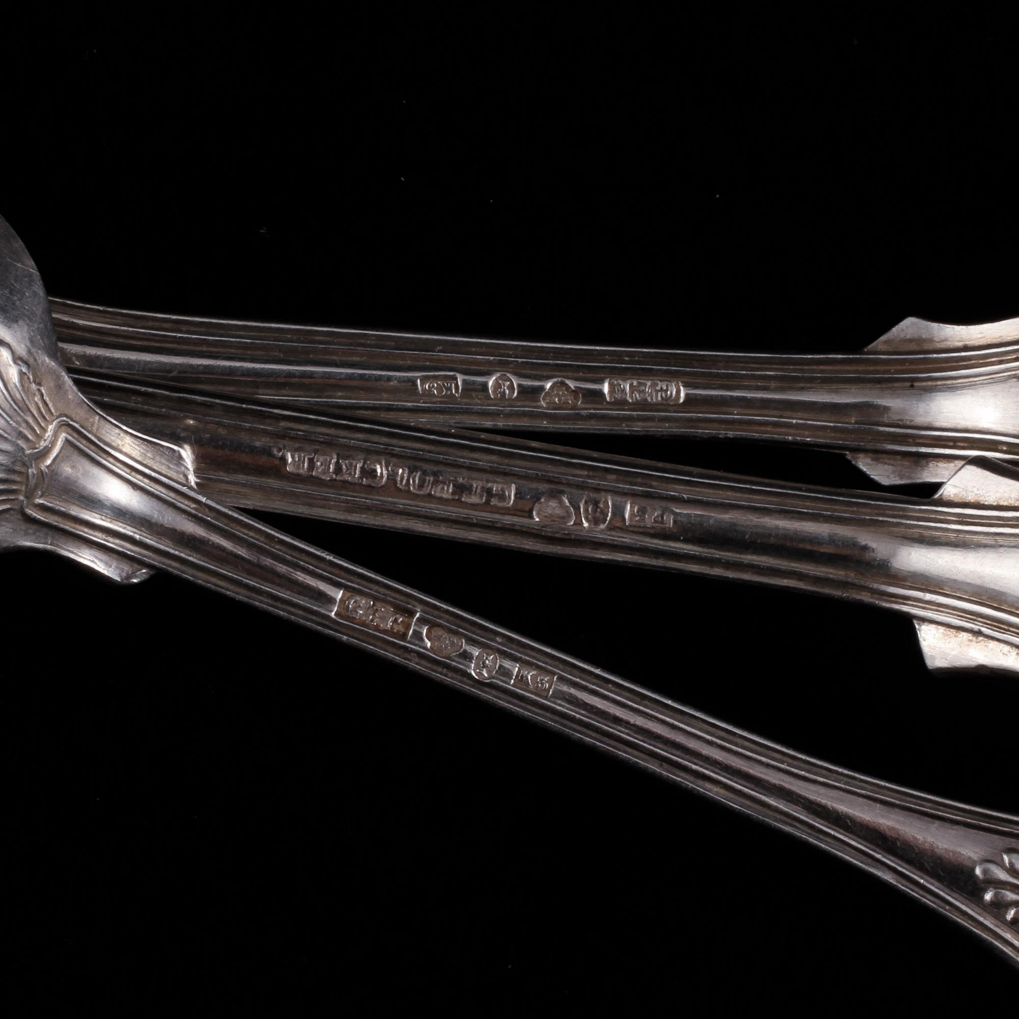 PARTI BESTICK, 31 delar, silver, mestadels Gustaf Theodor Folcker, Stockholm, 1800-tal. Vikt 1455 g.