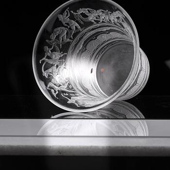 Simon Gate, an engraved glass bowl with plate, Orrefors, Sweden 1923, model 122.