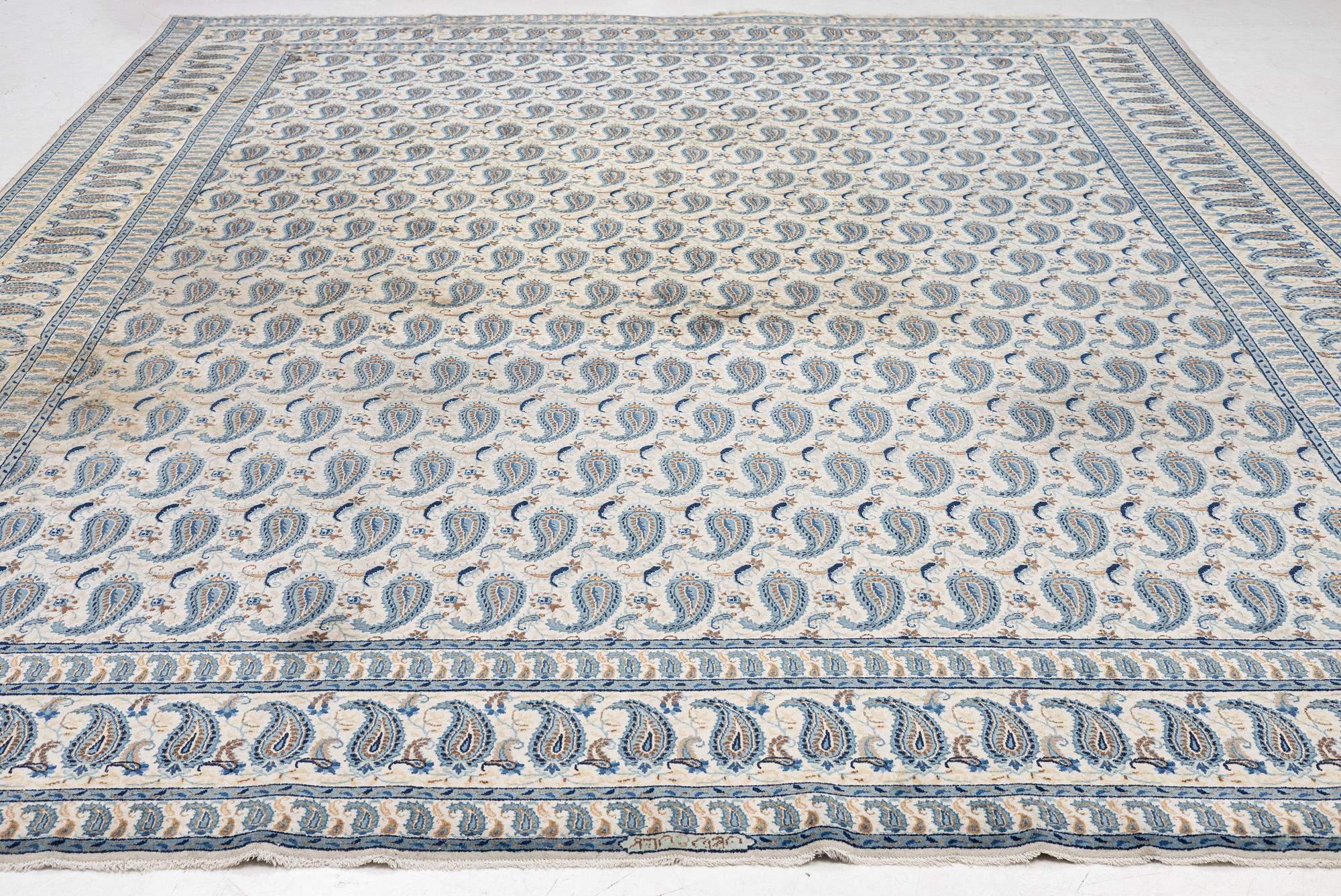 Matta, Keshan, ca 433 x 305 cm.