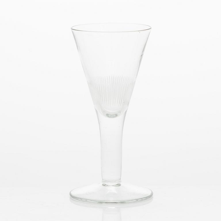 Erkki Vesanto, lasisto, 86 osaa, "Marjatta", Iittala 1947-1969.