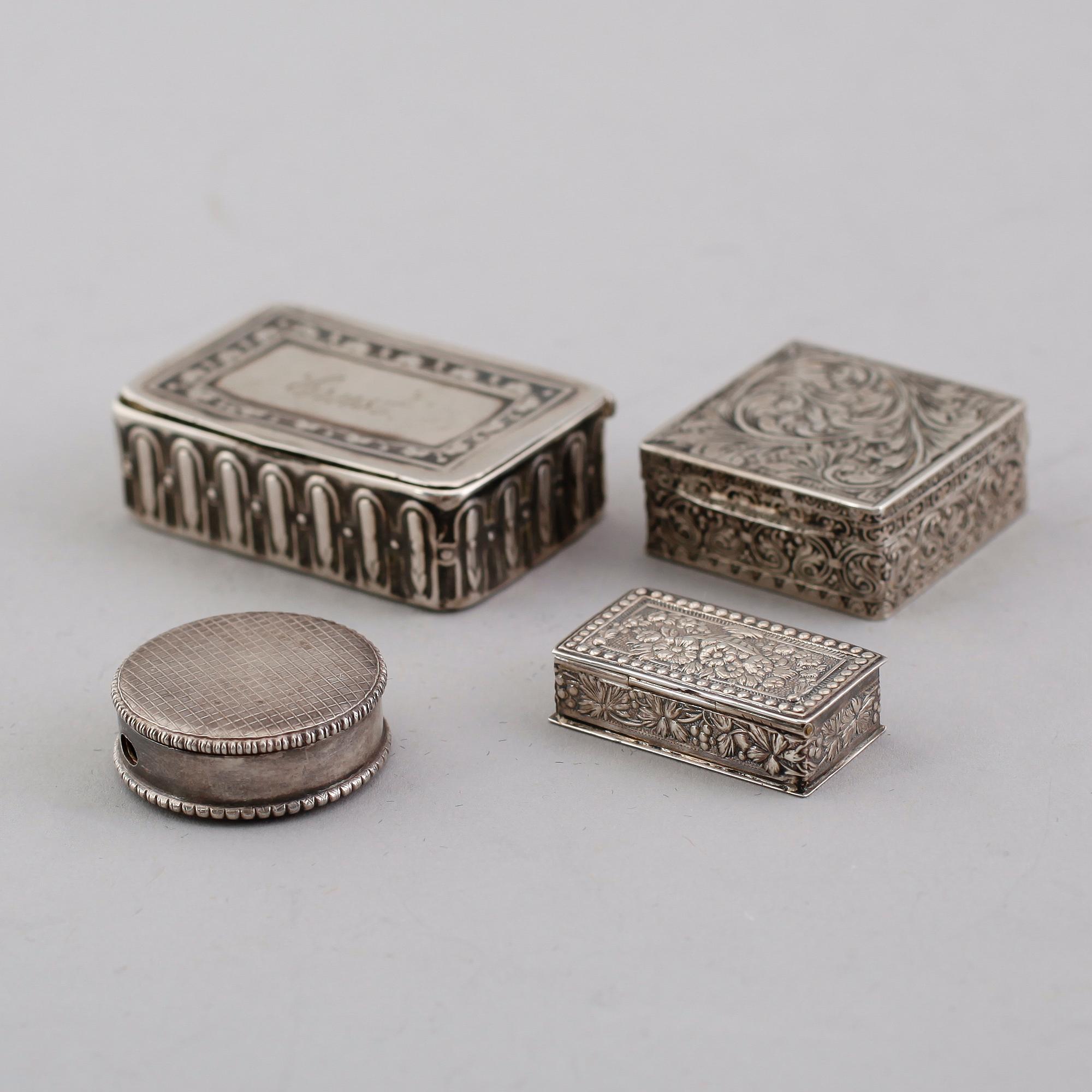 MINIATYRDOSOR, 4 st, silver, 1900-talets första hälft.