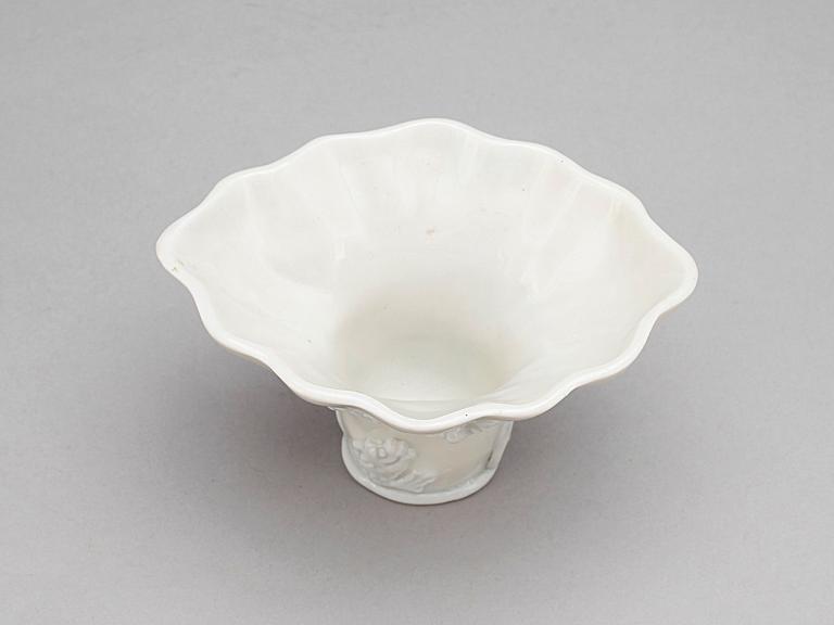 VINOFFERBÄGARE, blanc de chine, Kina, 1700-tal.