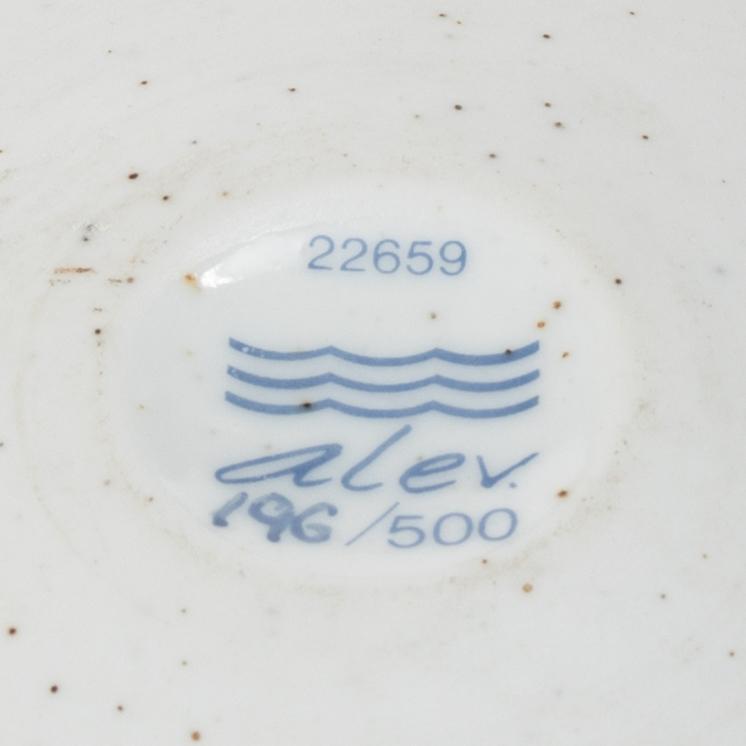 Alev Ebüzziya Siesbye, bowl, numbered 196/500, signed, Royal Copenhagen.