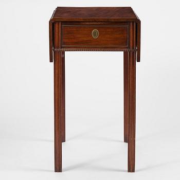 A Late gustavian mahogny table.