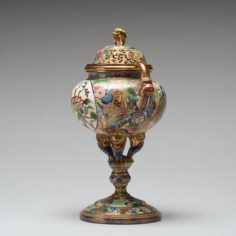 A cloisonné censer with cover, Qing dynasty, circa 1900.