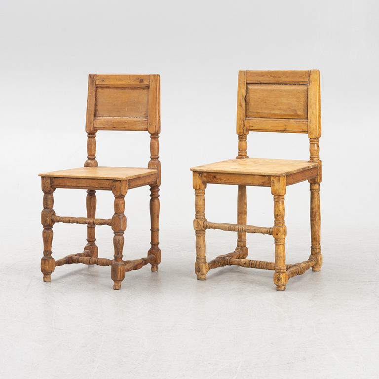 A pair of Swedish provincial chairs, 18th/19th century.