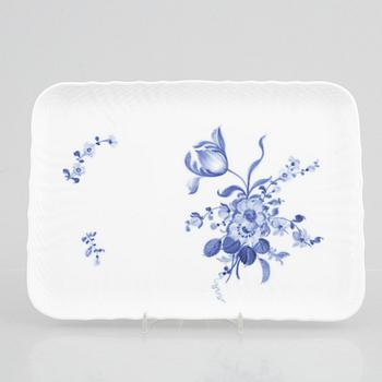 Royal Copenhagen, cremekoppar med lock och fat, 12 st, samt bricka, porslin, "Blå Blomst", Danmark.