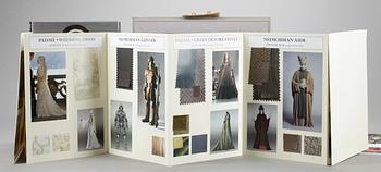 BOK, "Dressing a Galaxy" (Star Wars), begränsad upplaga om 1000 ex, numrerad 637, signerad av Trisha Biggar, 2005.