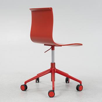 A 'Serif 5 star base' swivel chair, Massproductions.