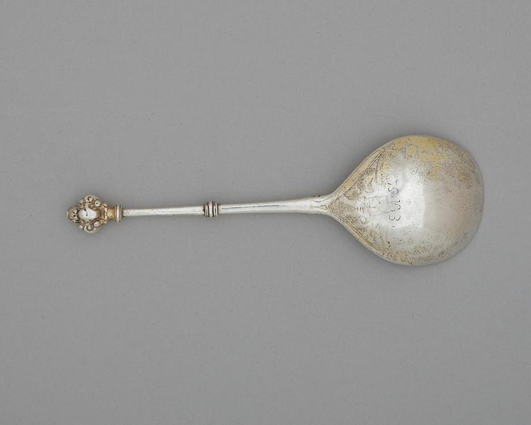 A Scandinavian 17th century parcel gilt spoon, unmarked.