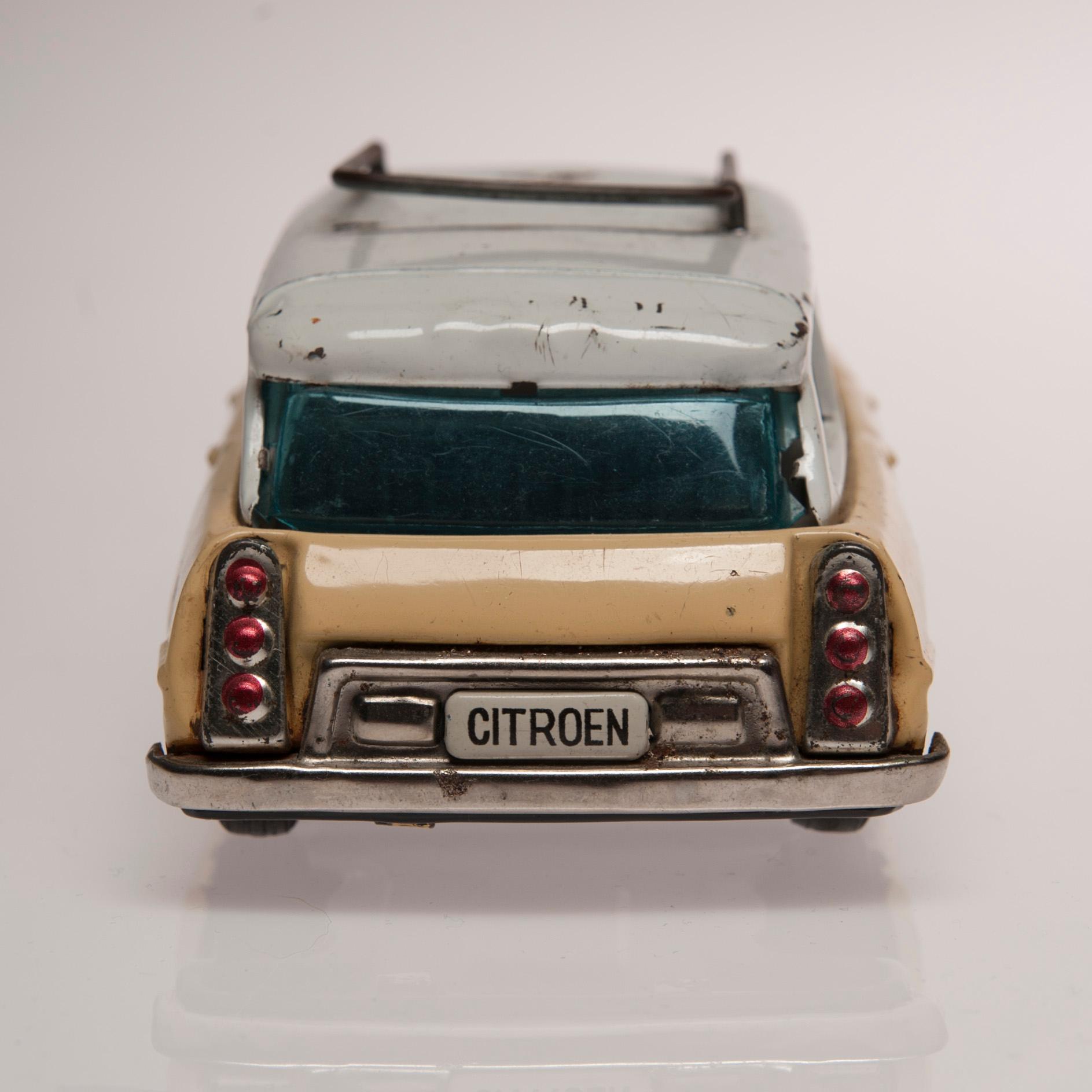 LEKSAKSBILAR, 8 st, plåt, Japan, 1960-tal.