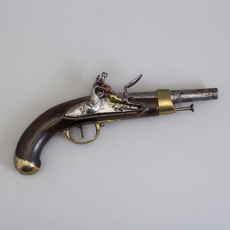 A French  Napoleonic flintlock pistol.