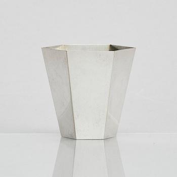 Wiwen Nilsson, snapsbägare, sterling silver, 12 st, Lund 1945-1946.