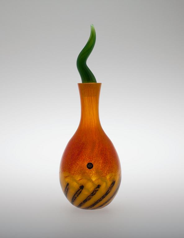 Nanny Still, NANNY STILL (FINLAND), AN ART-GLASS DECANTER, signed Nanny Still Rosenthal Studioline.
