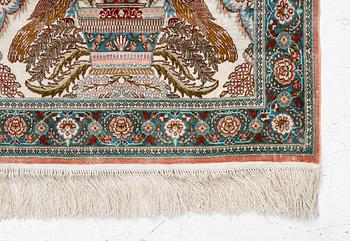 Matta, silke,  ca 125 x 61 cm.