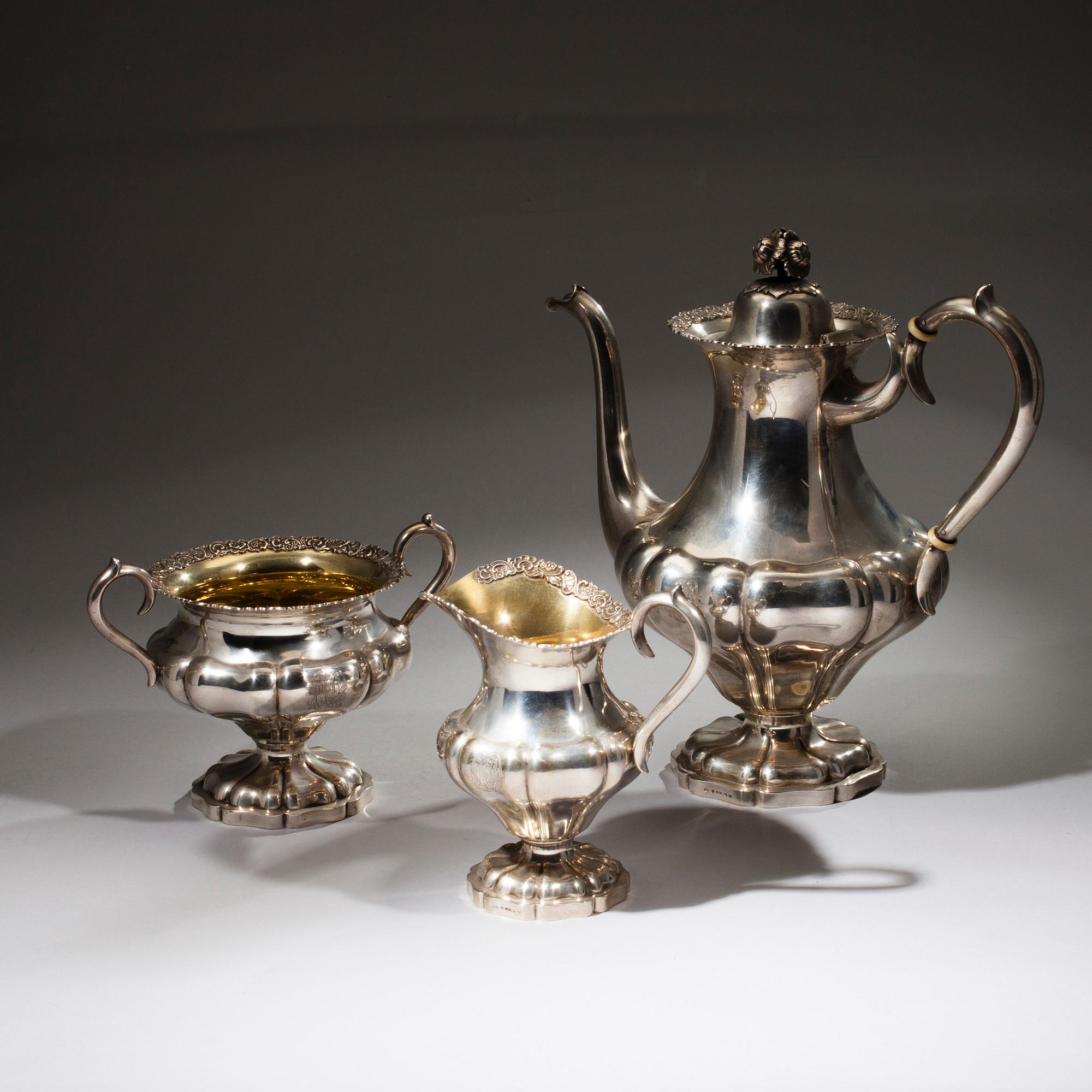 KAFFESERVIS, 3 delar, silver, Uusi Kultaseppä ab, Helsingfors 1929. Vikt 1495,7 g.