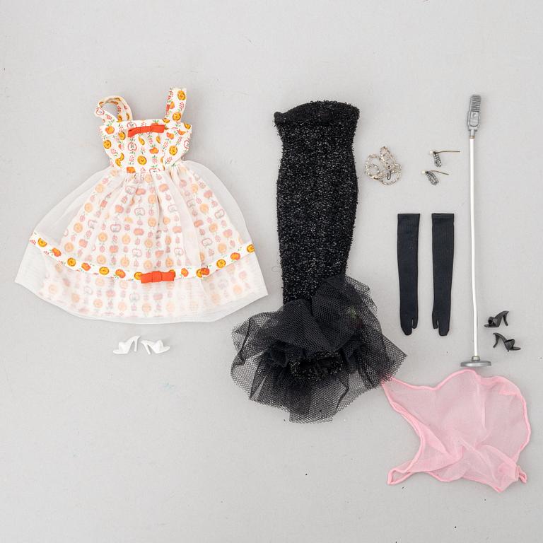 Barbie dolls, 3 dolls with clothes and accessories, 1962-63.