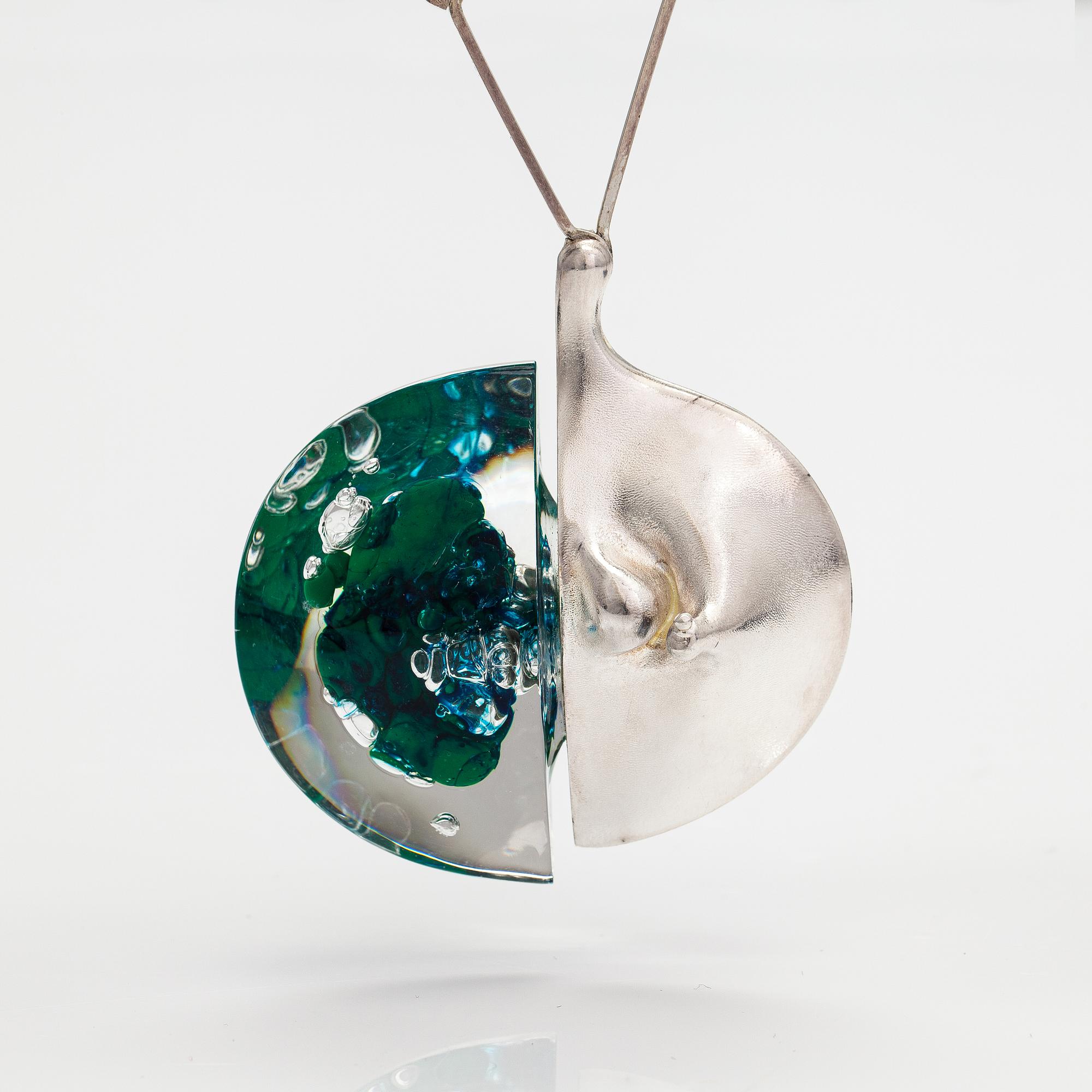 Björn Weckström, "Kilimandjaro", a sterling silver and acrylic necklace . Lapponia 1974.